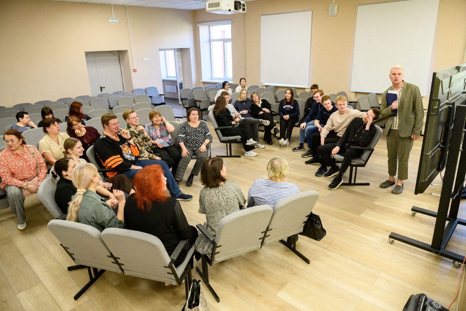 образование, лытккарино, историческая викторина, ученики против учителей, вов, 80 - летие победы,