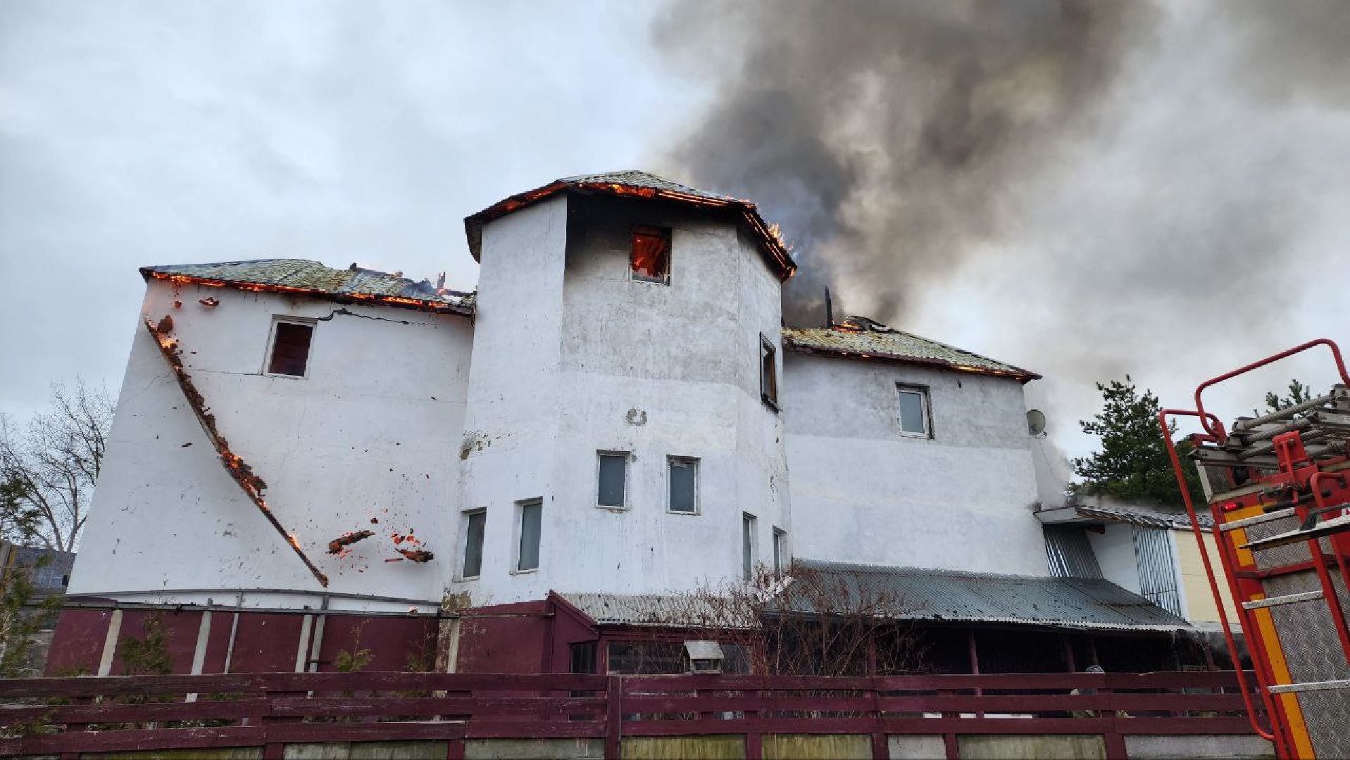 дмитров, пожар, чп на улице аллейная,