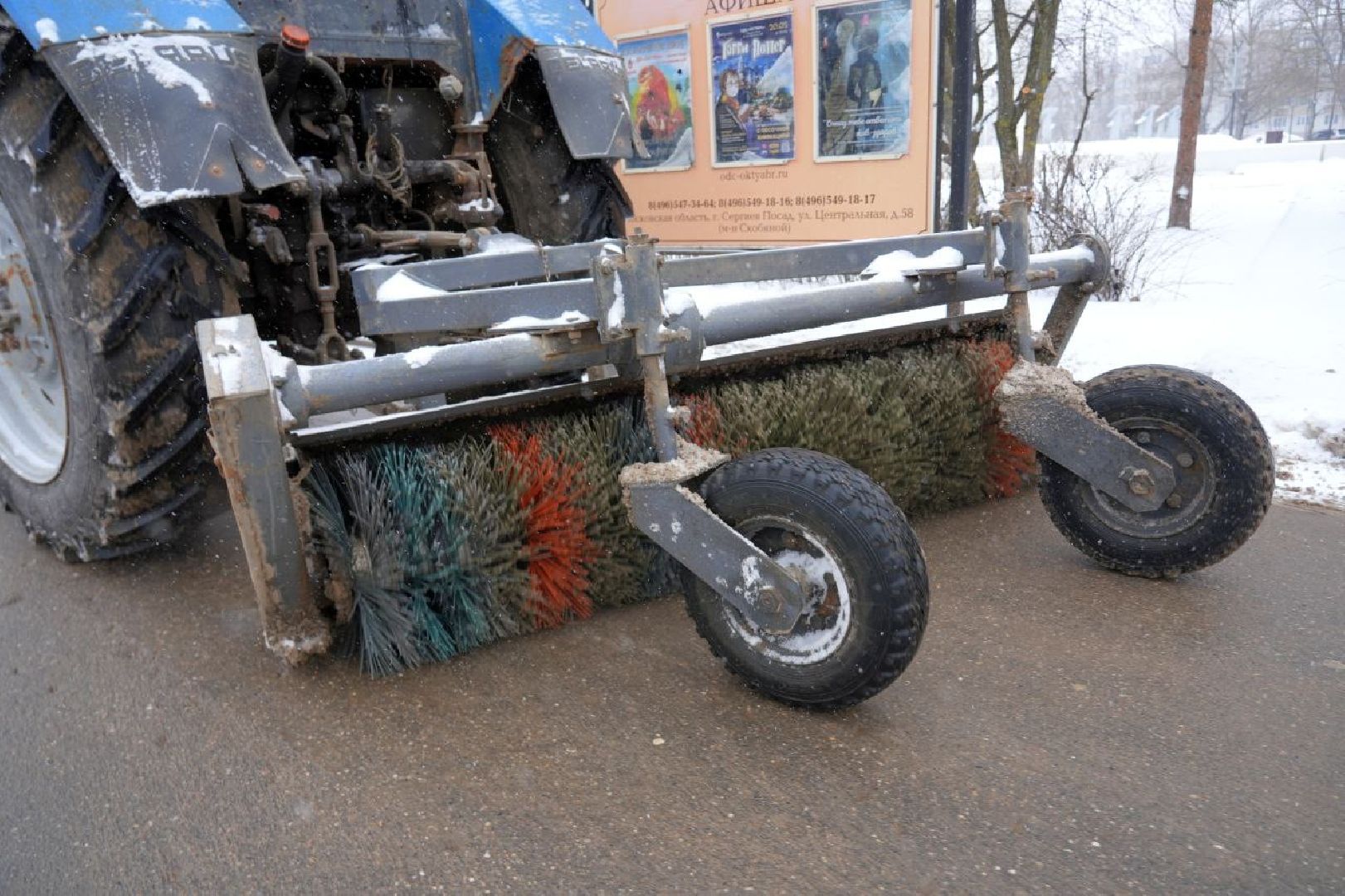 снег, коммунальные службы, сергиев посад, сергиево-посадский городской округ, снег весной,