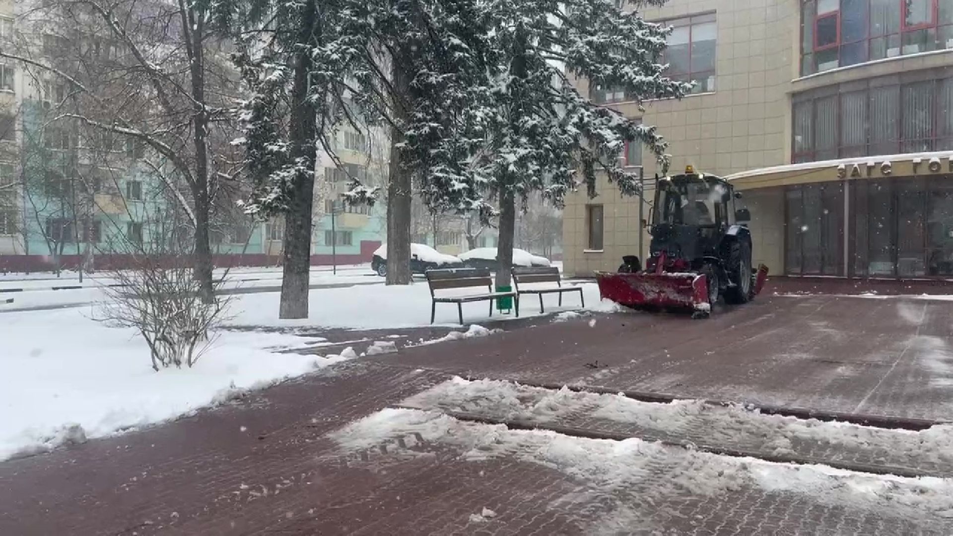 Реутов, ЖКХ, снегопад, снег в апреле, зима весной,