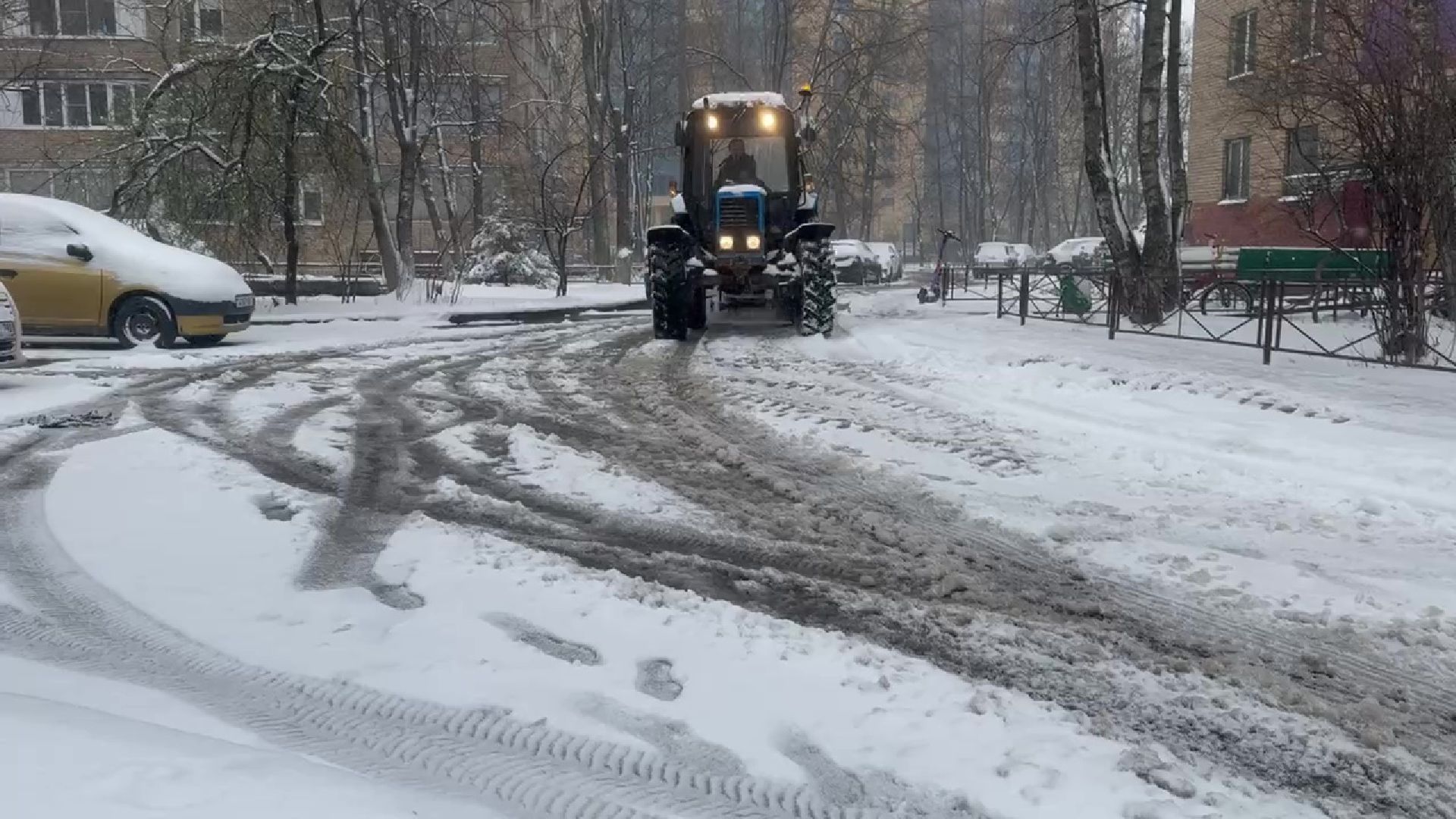 Реутов, ЖКХ, снегопад, снег в апреле, зима весной,