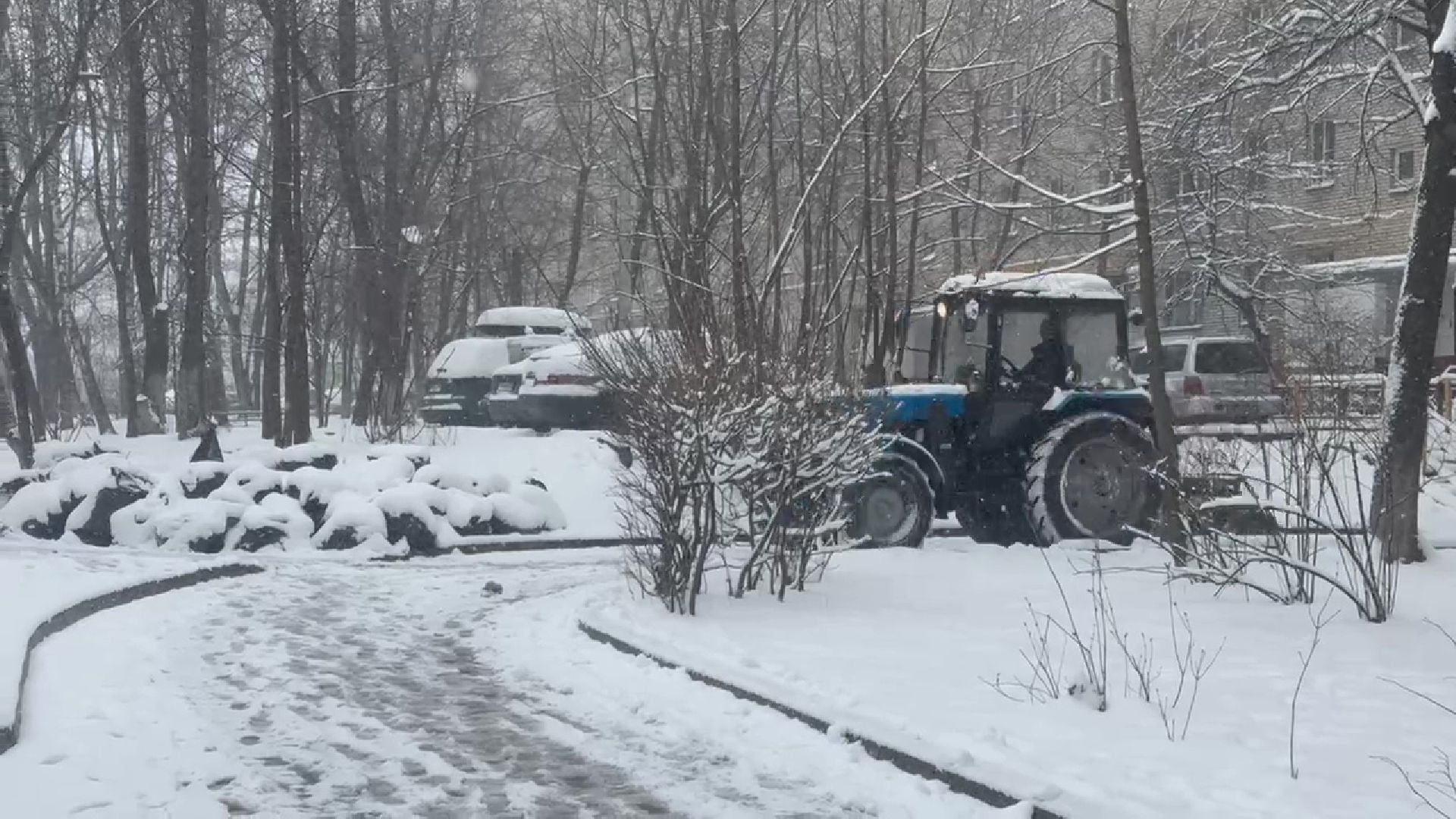Реутов, ЖКХ, снегопад, снег в апреле, зима весной,