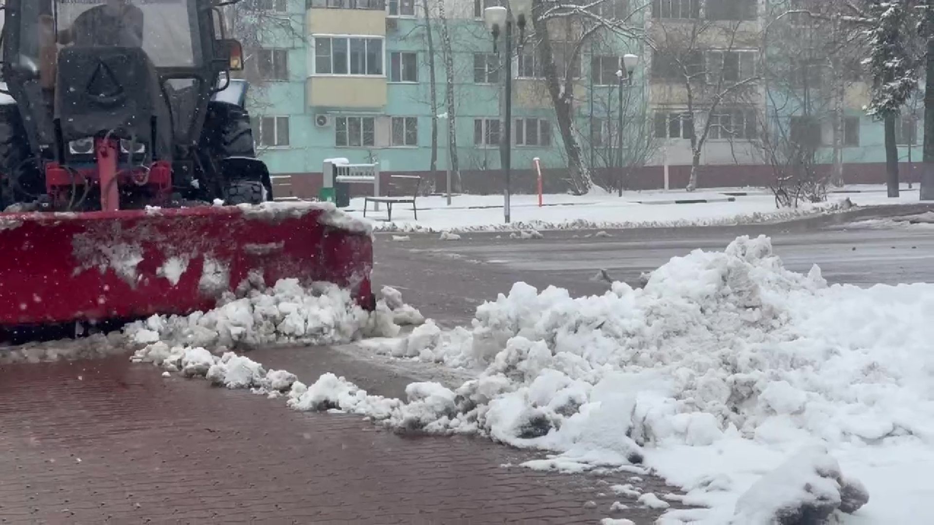 Реутов, ЖКХ, снегопад, снег в апреле, зима весной,