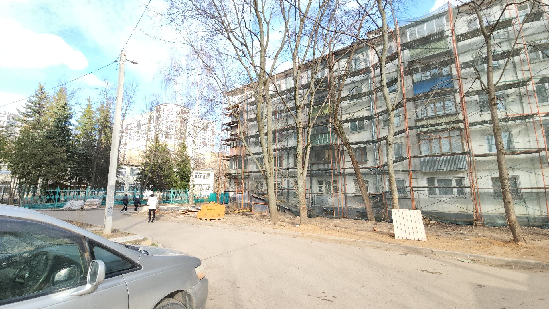 вертикалки, пушкино, капремонт, ремонт фасада дома, рабочие, подрядная организация,штукатурка, штукатурные работы,