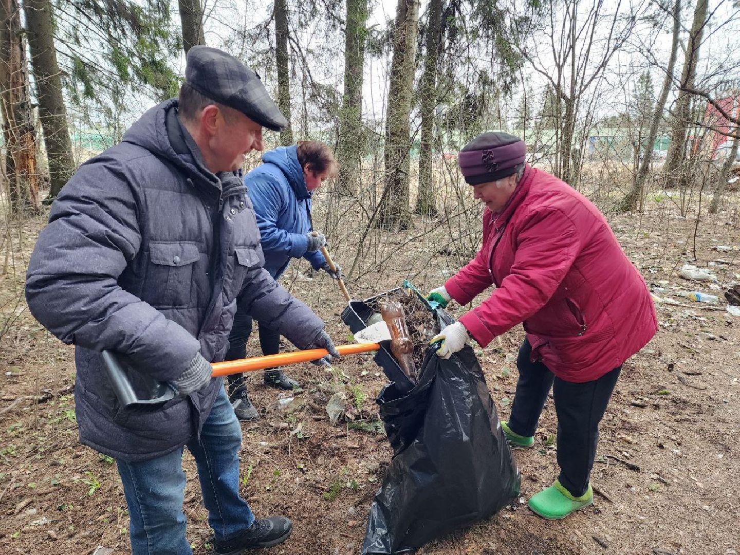 солнечногорск, субботник, уборка, жители, инвентарь,