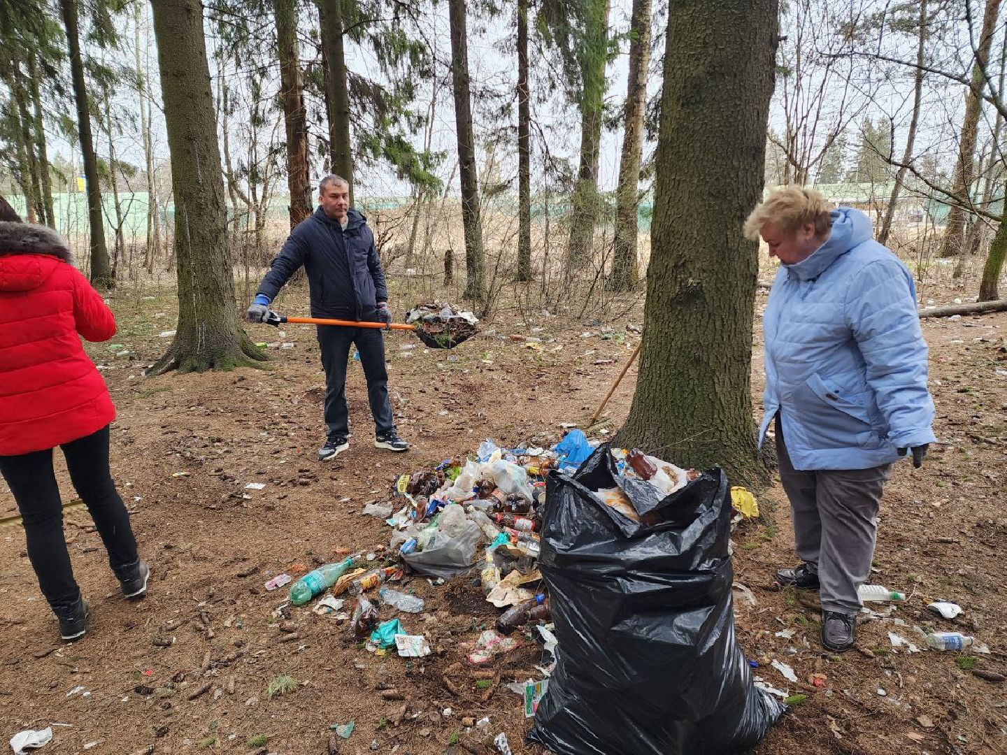 солнечногорск, субботник, уборка, жители, инвентарь,