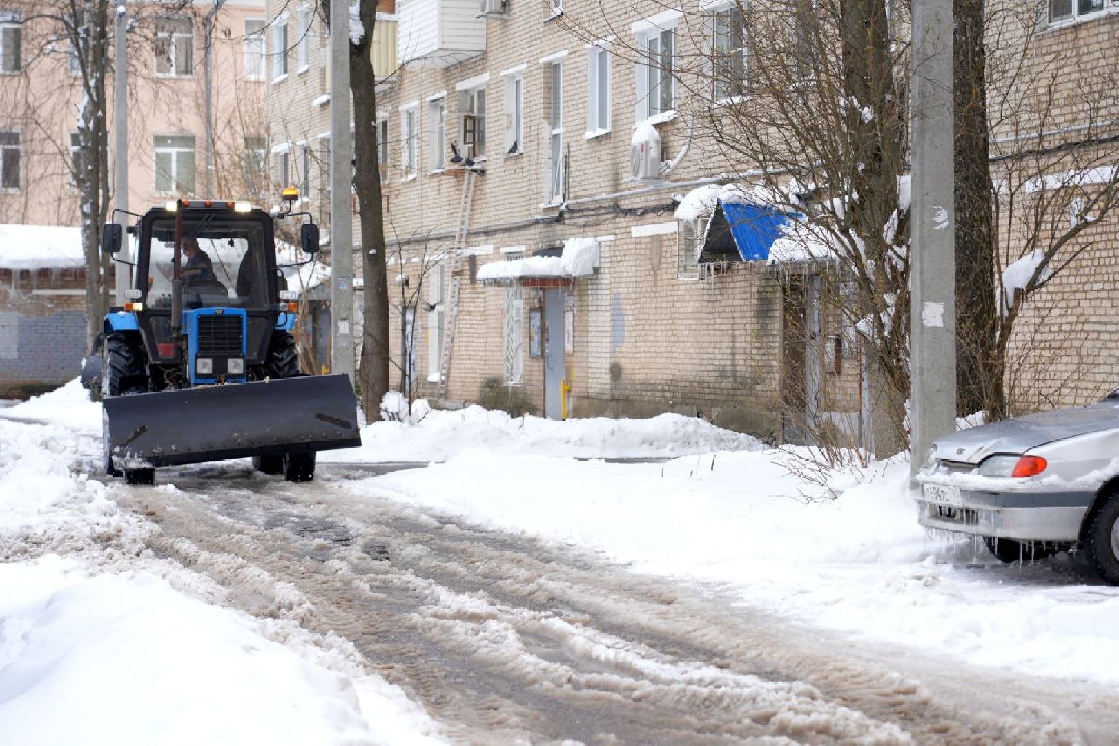 благоустройство, снегопад, сергиев посад, сергиево-посадский городской округ, уборка снега, апрельский снегопад,