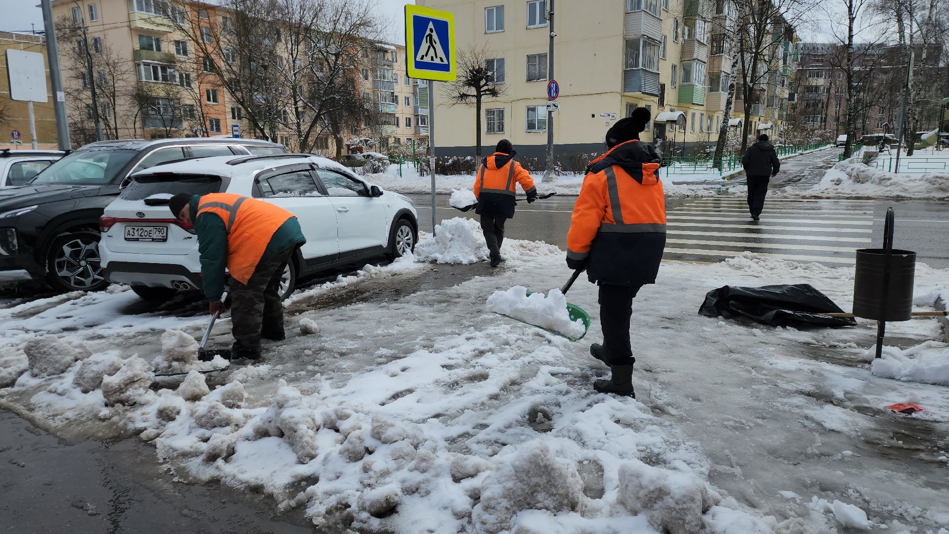 серпухов, подмосковье, уборка улиц, зион,
