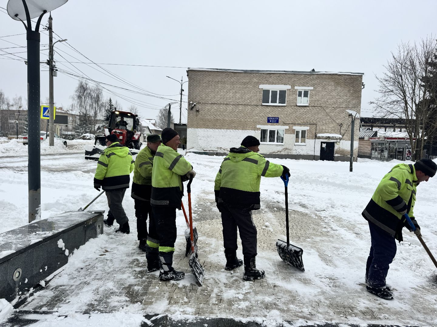 шаховская, снегопад, снег весной,