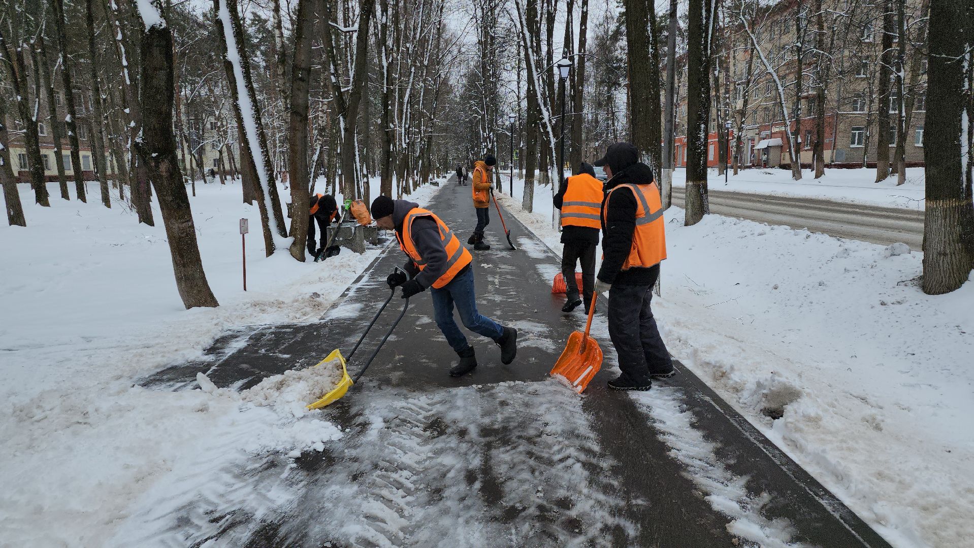убока снега, монино, механизированная уборка,