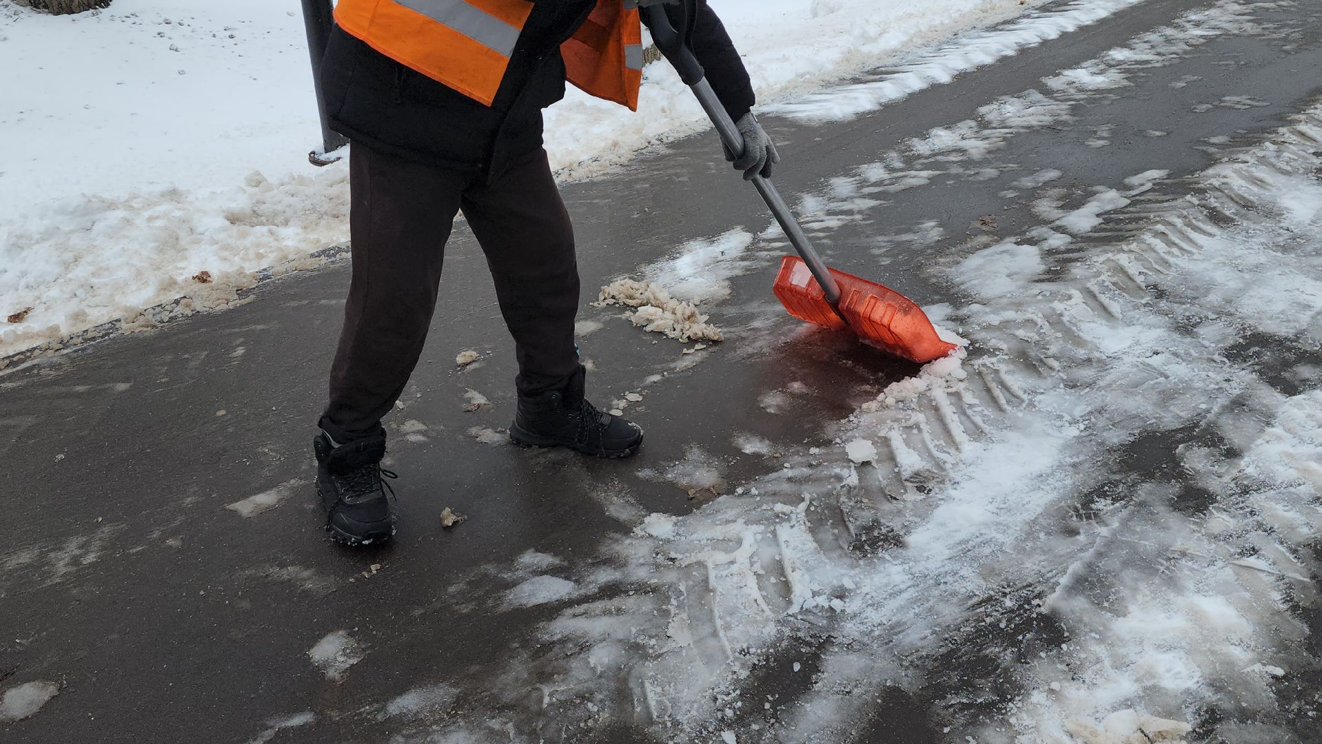 убока снега, монино, механизированная уборка,