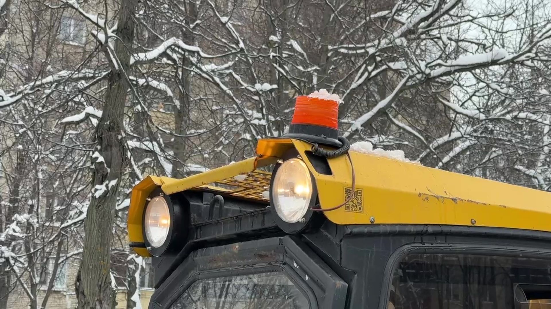 реутов, снег, снегопад, уборка, трактор бобкэт, снегопад зион,