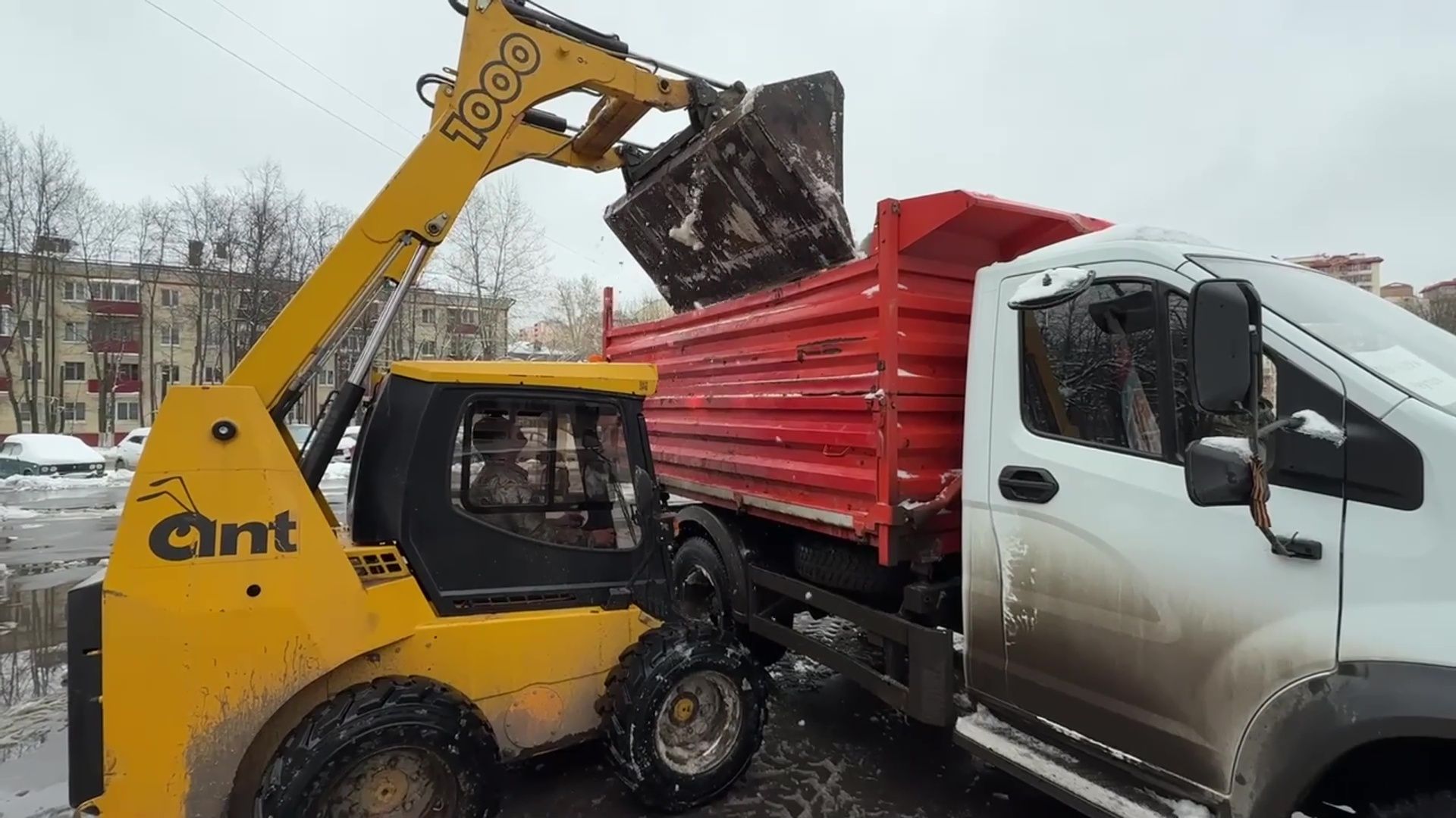 реутов, снег, снегопад, уборка, трактор бобкэт, снегопад зион,