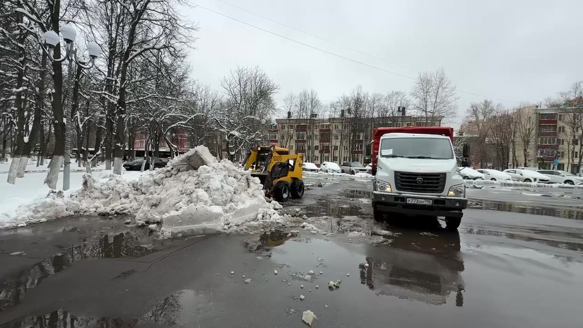 реутов, снег, снегопад, уборка, трактор бобкэт, снегопад зион,
