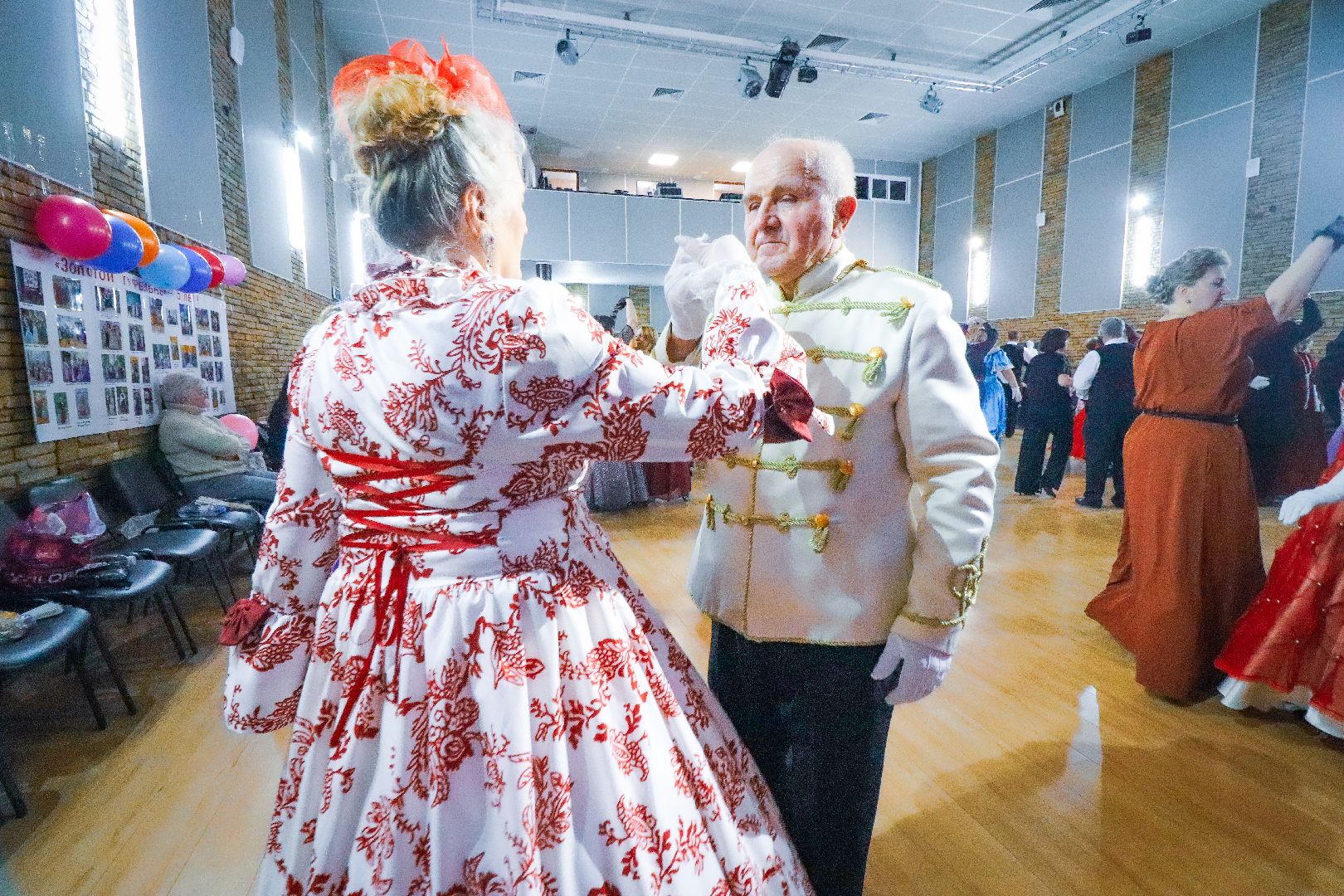 общество, клин, активное долголетие, исторический бал, танцы,