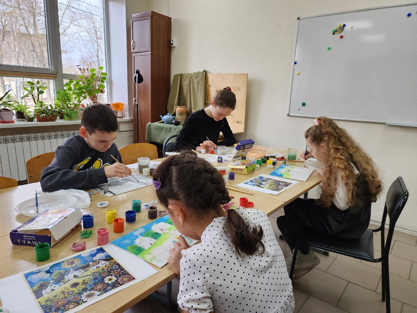 ногинск, жены участников сво, рисование, мастер класс, общество, художник,