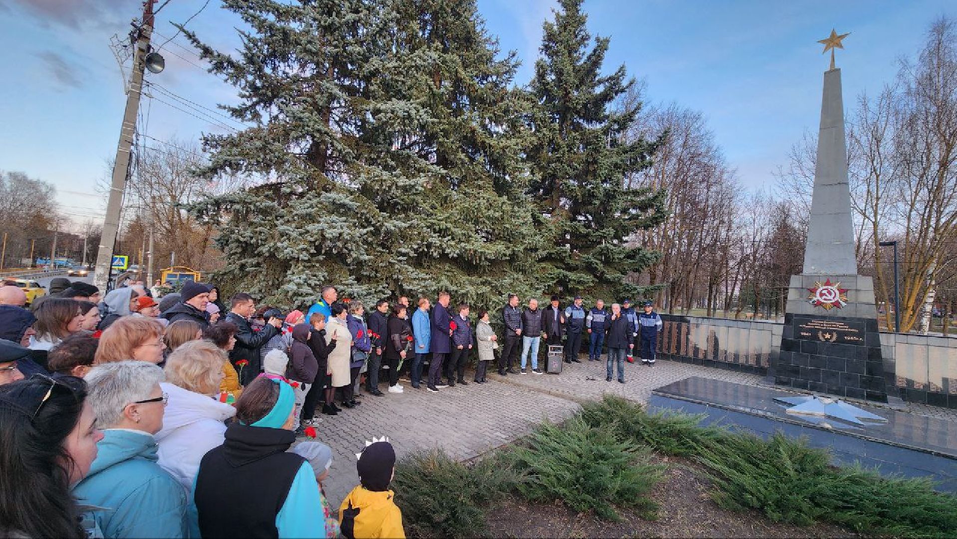 Дмитров, Яхрома, Вечный огонь,