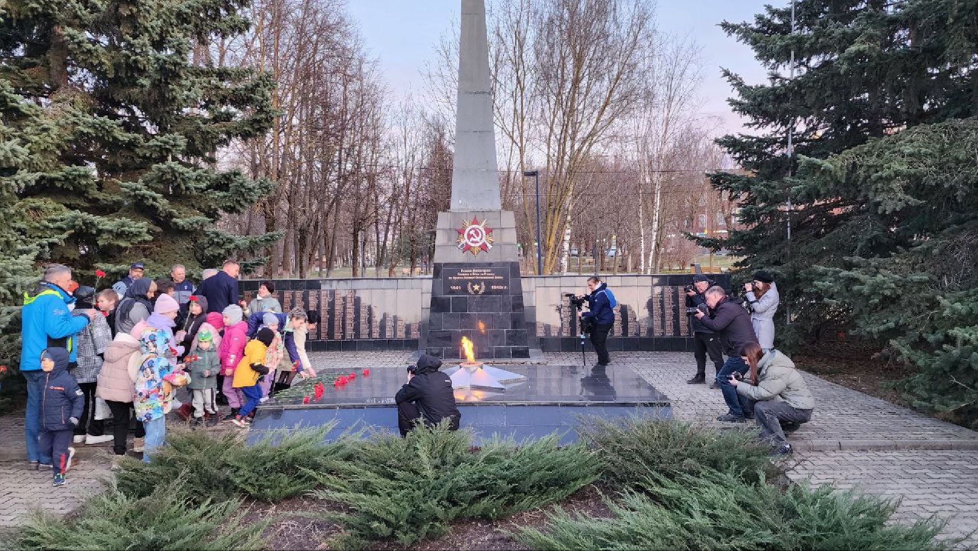 Дмитров, Яхрома, Вечный огонь,