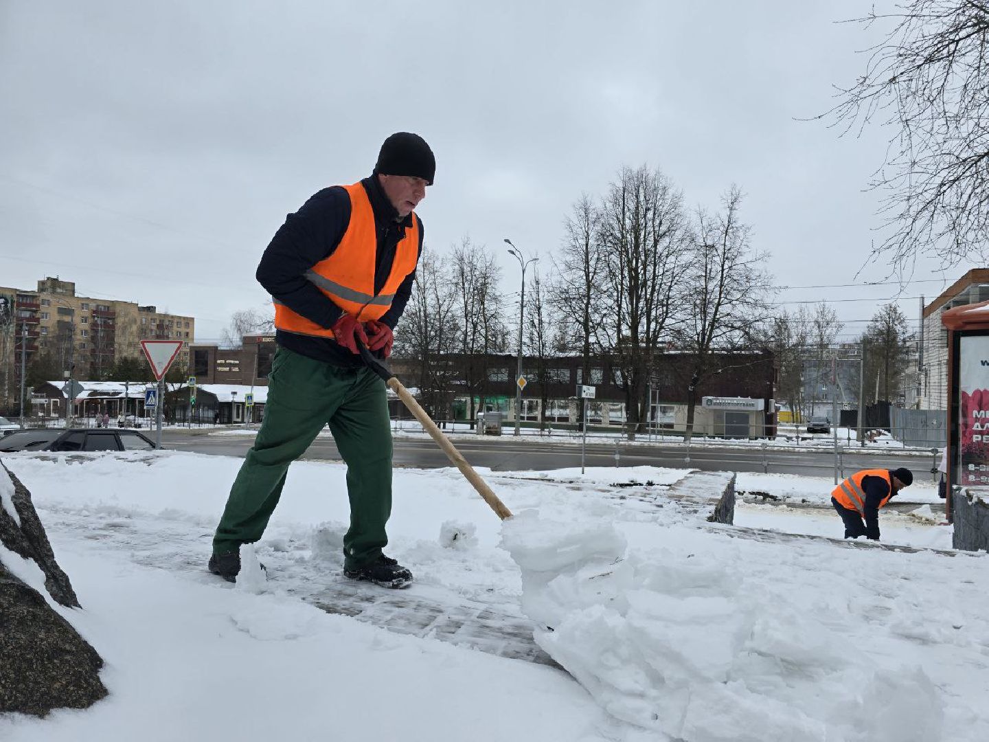 можайск, можайский муниципальный округ, подмосковье, жкх, уборка снега, циклон Зион, коммунальщики,снегопад, дворники,