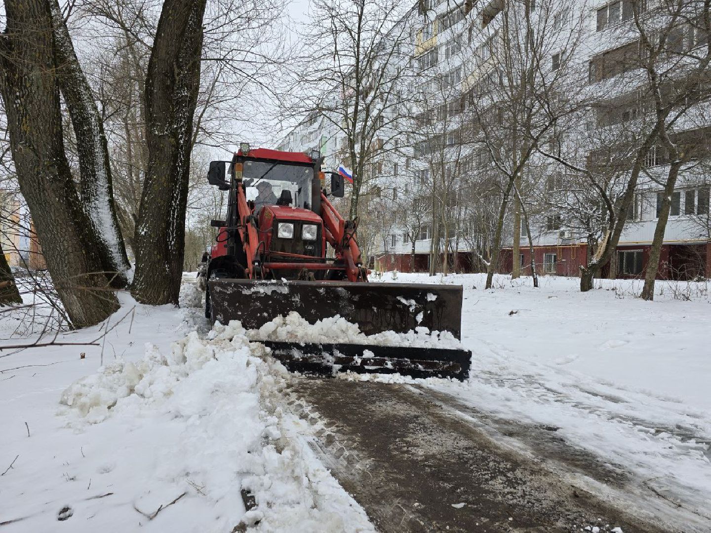можайск, можайский муниципальный округ, подмосковье, жкх, уборка снега, циклон Зион, коммунальщики,снегопад, дворники,