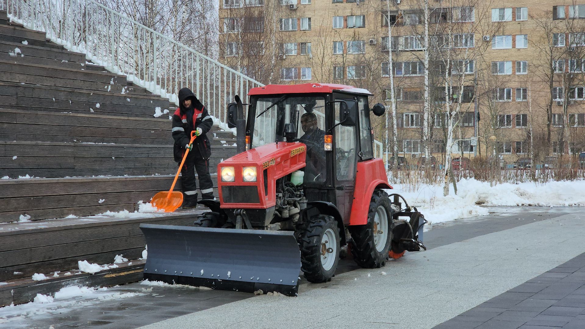Центральный парк, Уборка снега, Лобня, детские игровые площадки,
