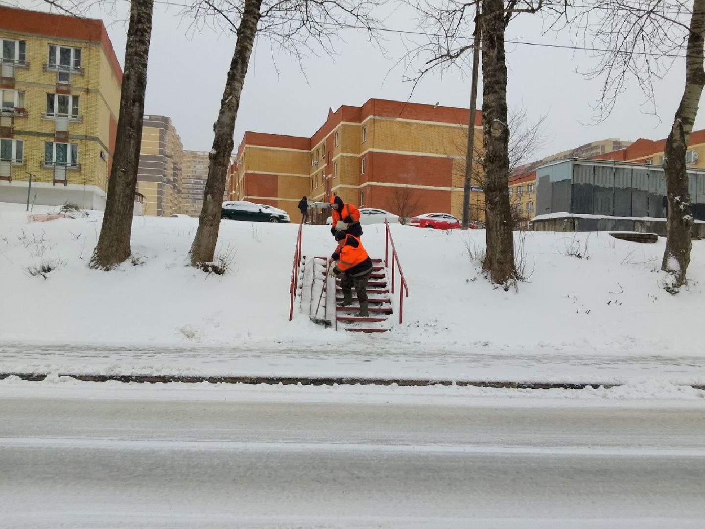 пушкино, коммунальные службы, уборка снега и наледи, микрорайон, западный, рабочие, ук,