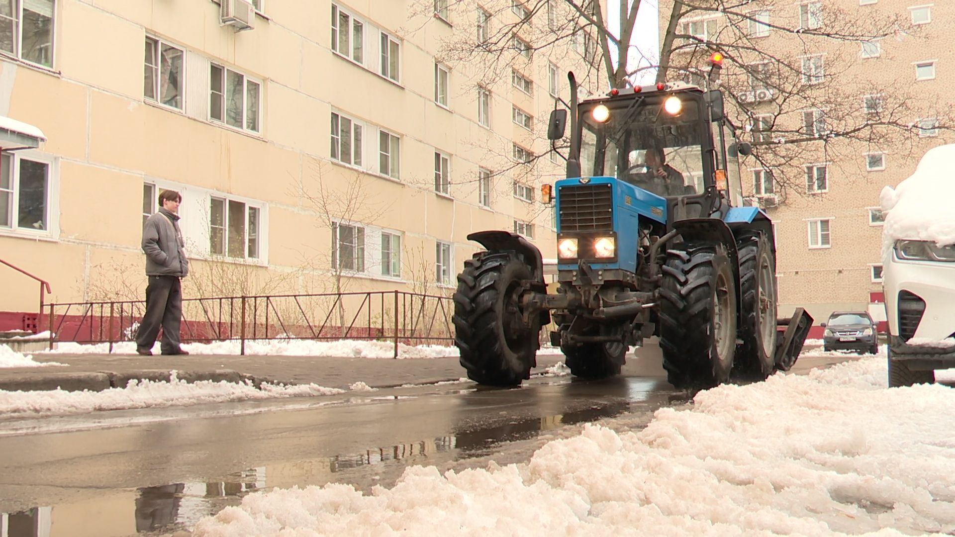 реутов, снег, снег в апреле, сосульки, обработка дорог, циклон зион,