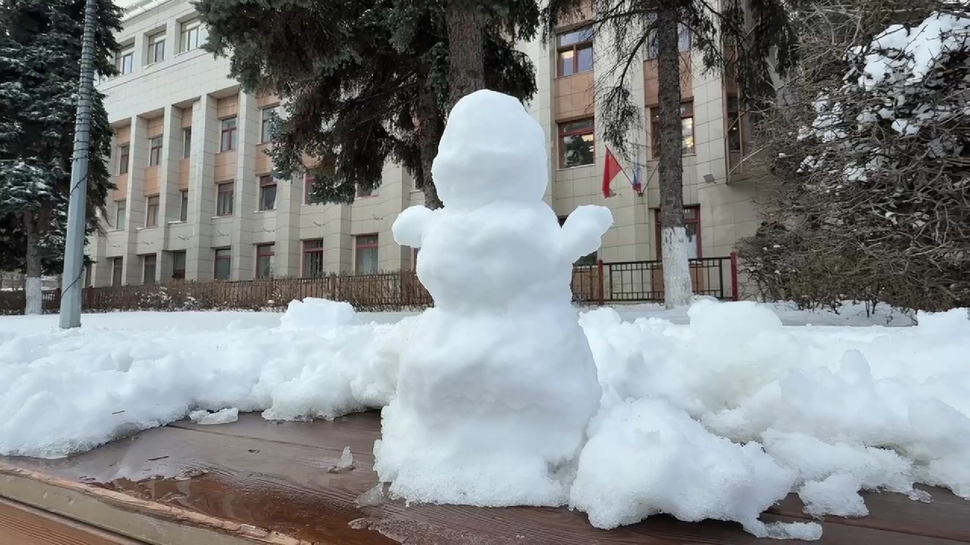 реутов, снег, снег в апреле, сосульки, обработка дорог, циклон зион,