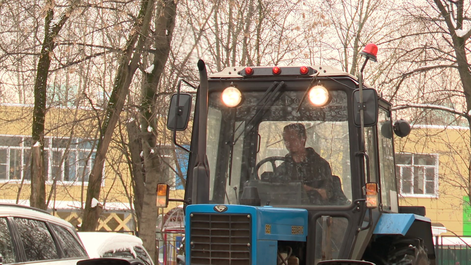 реутов, снег, снег в апреле, сосульки, обработка дорог, циклон зион,