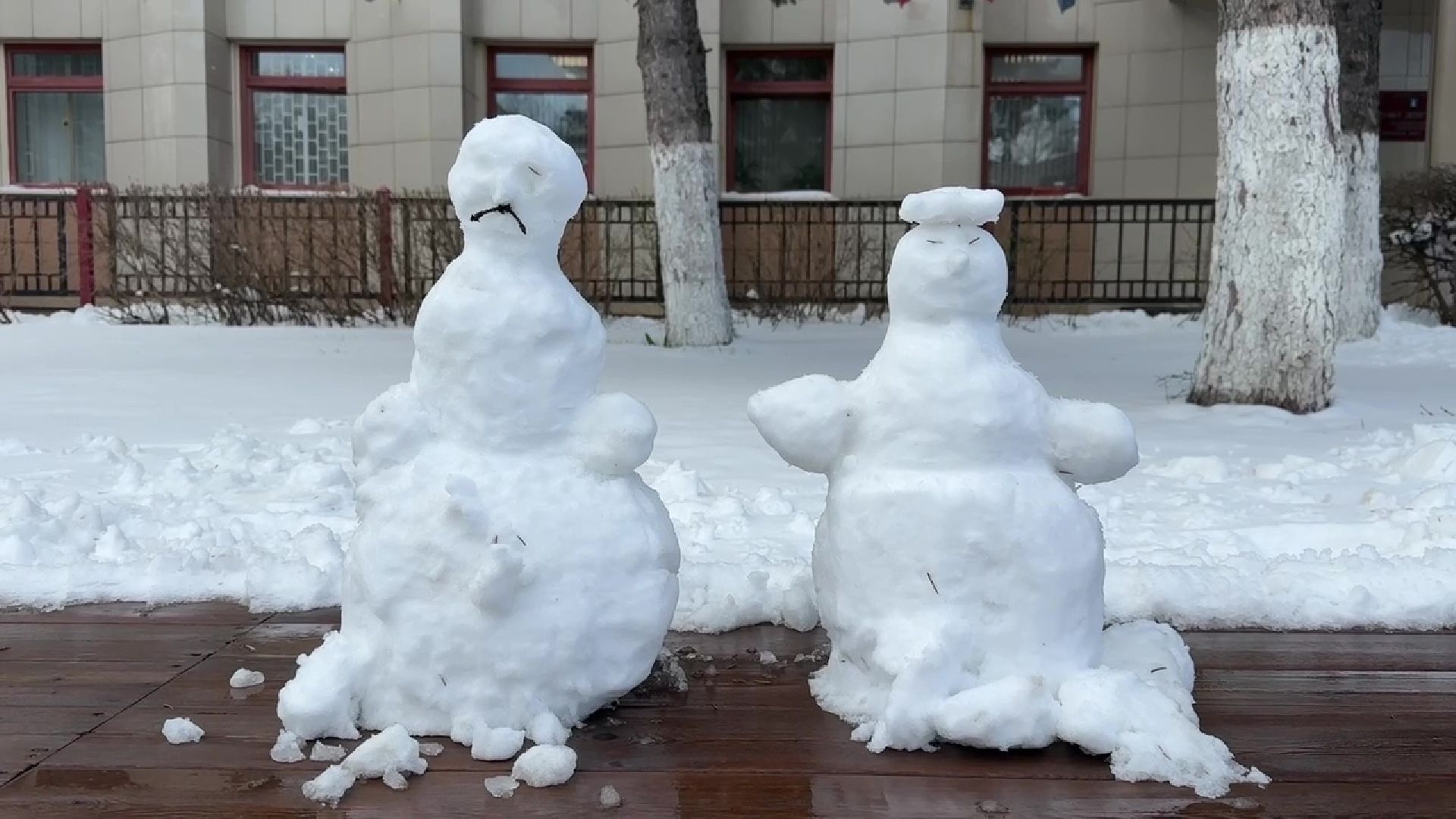 реутов, снег, снег в апреле, сосульки, обработка дорог, циклон зион,