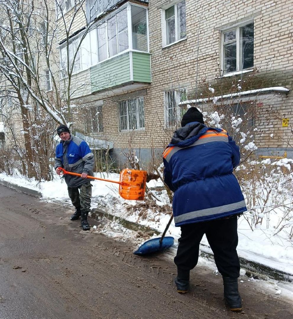 пушкино, снегопад, уборка снега и наледи, коммунальные службы, дорога, тротуар, погода, снежный покров,