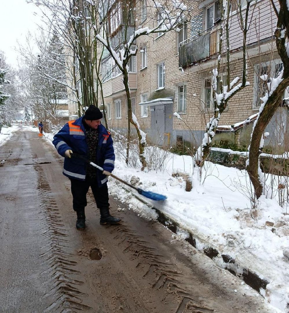пушкино, снегопад, уборка снега и наледи, коммунальные службы, дорога, тротуар, погода, снежный покров,