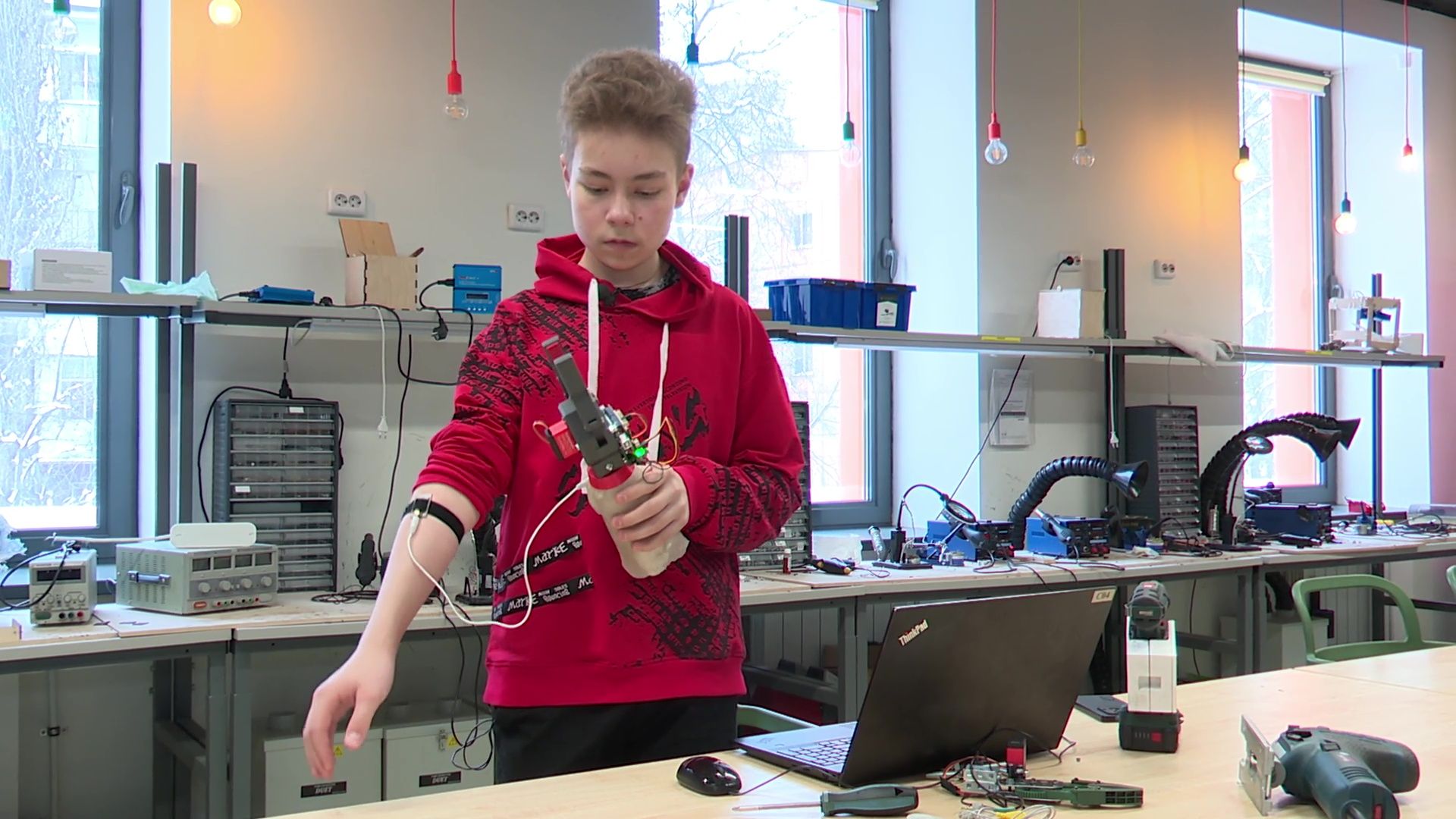 реутов, изобретариум, образование, детское творчество, бионический протез руки, Илья Зарифуллин,