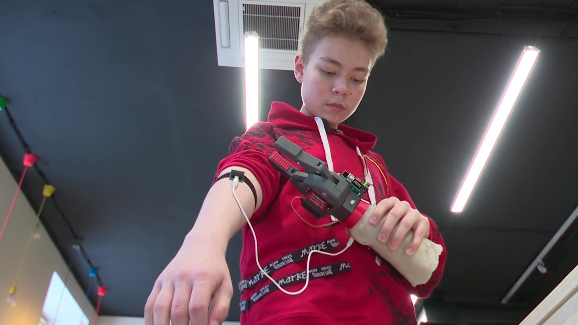 реутов, изобретариум, образование, детское творчество, бионический протез руки, Илья Зарифуллин,