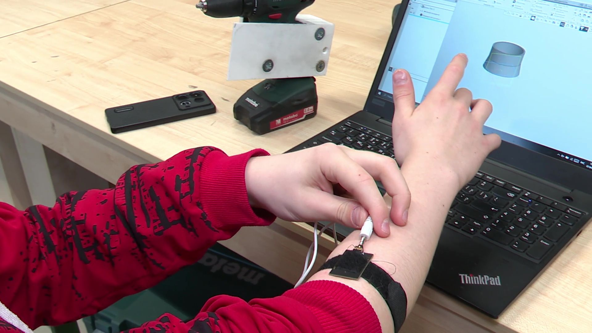 реутов, изобретариум, образование, детское творчество, бионический протез руки, Илья Зарифуллин,