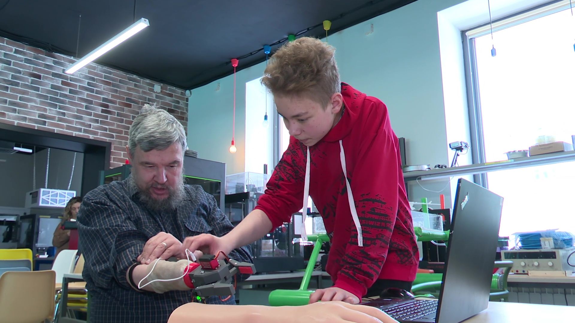 реутов, изобретариум, образование, детское творчество, бионический протез руки, Илья Зарифуллин,