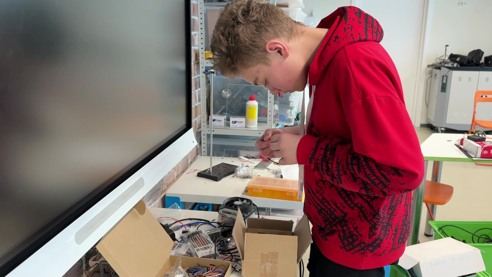 реутов, изобретариум, образование, детское творчество, бионический протез руки, Илья Зарифуллин,