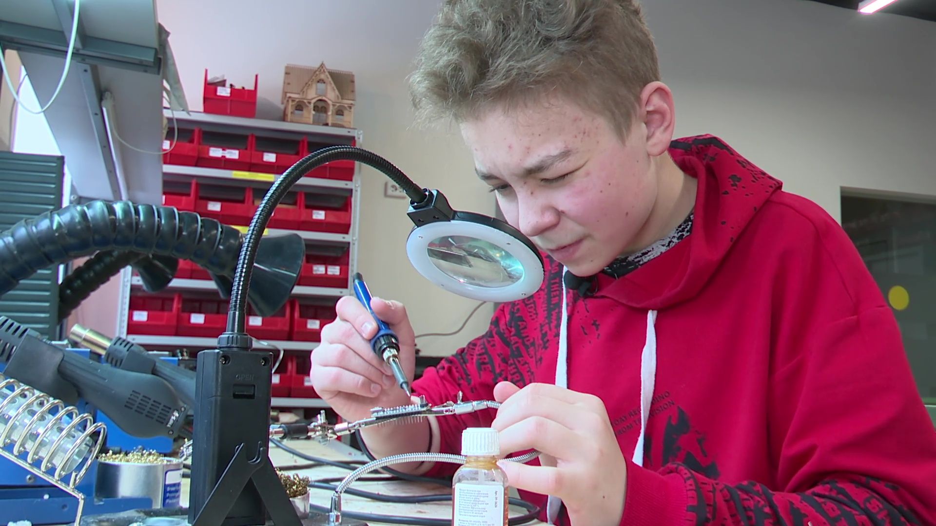 реутов, изобретариум, образование, детское творчество, бионический протез руки, Илья Зарифуллин,