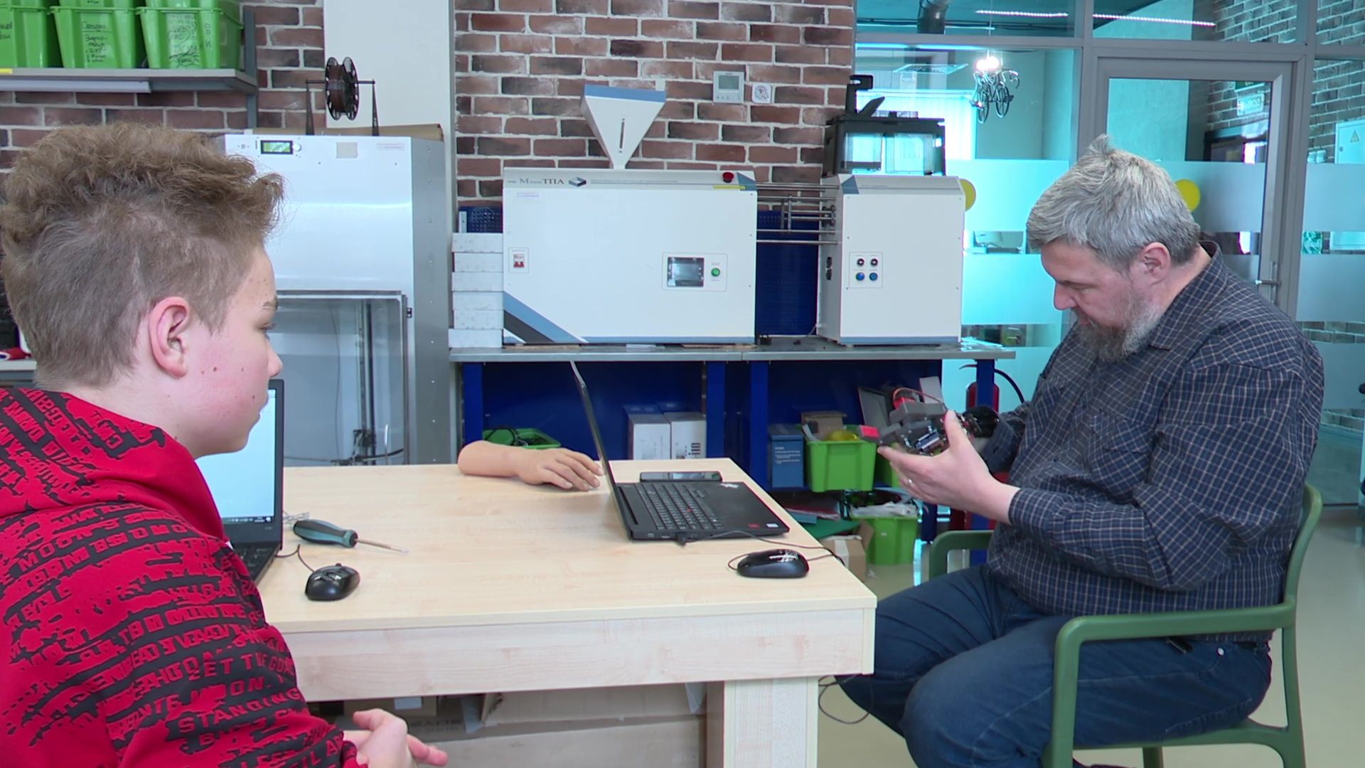 реутов, изобретариум, образование, детское творчество, бионический протез руки, Илья Зарифуллин,