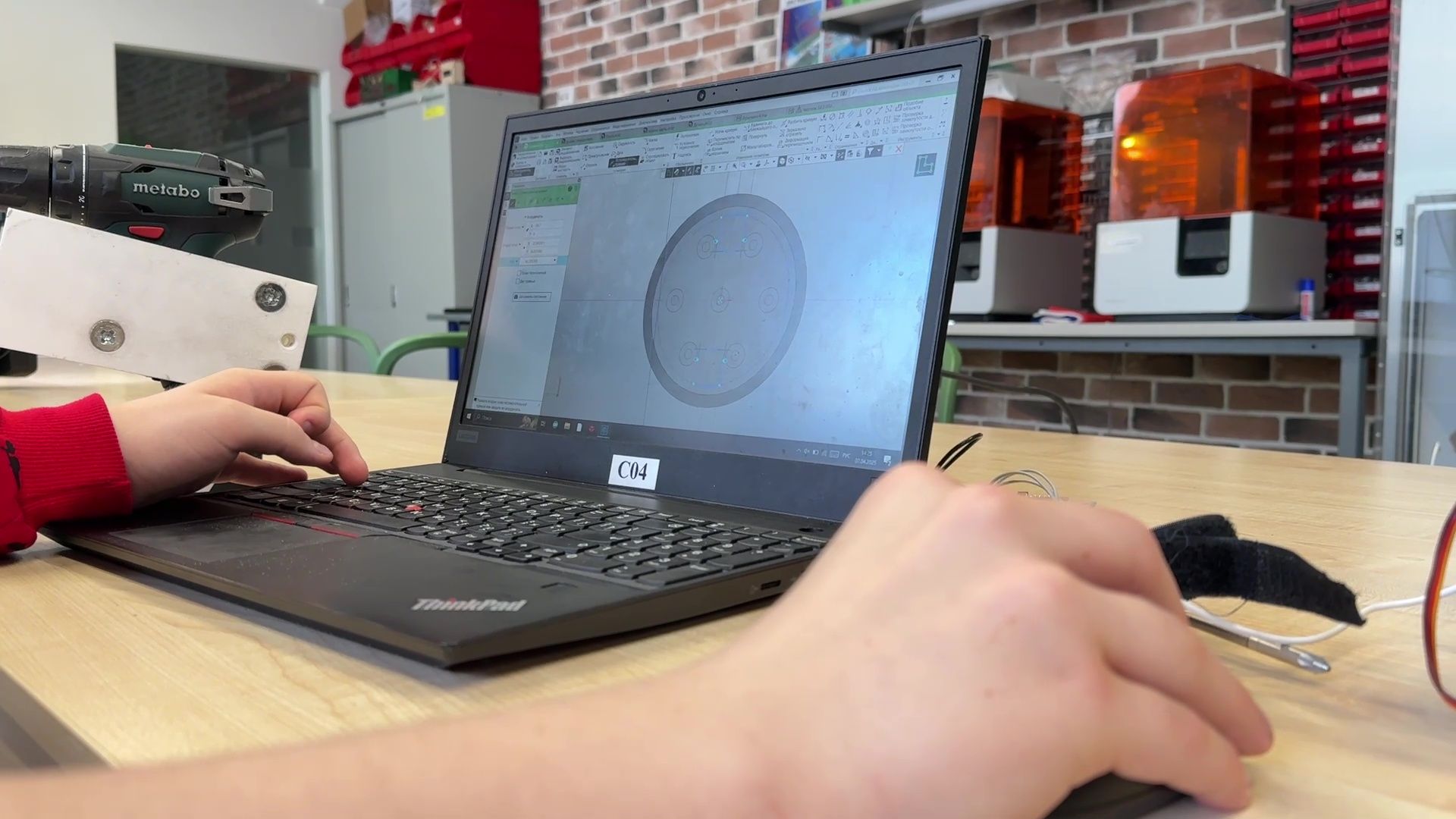 реутов, изобретариум, образование, детское творчество, бионический протез руки, Илья Зарифуллин,