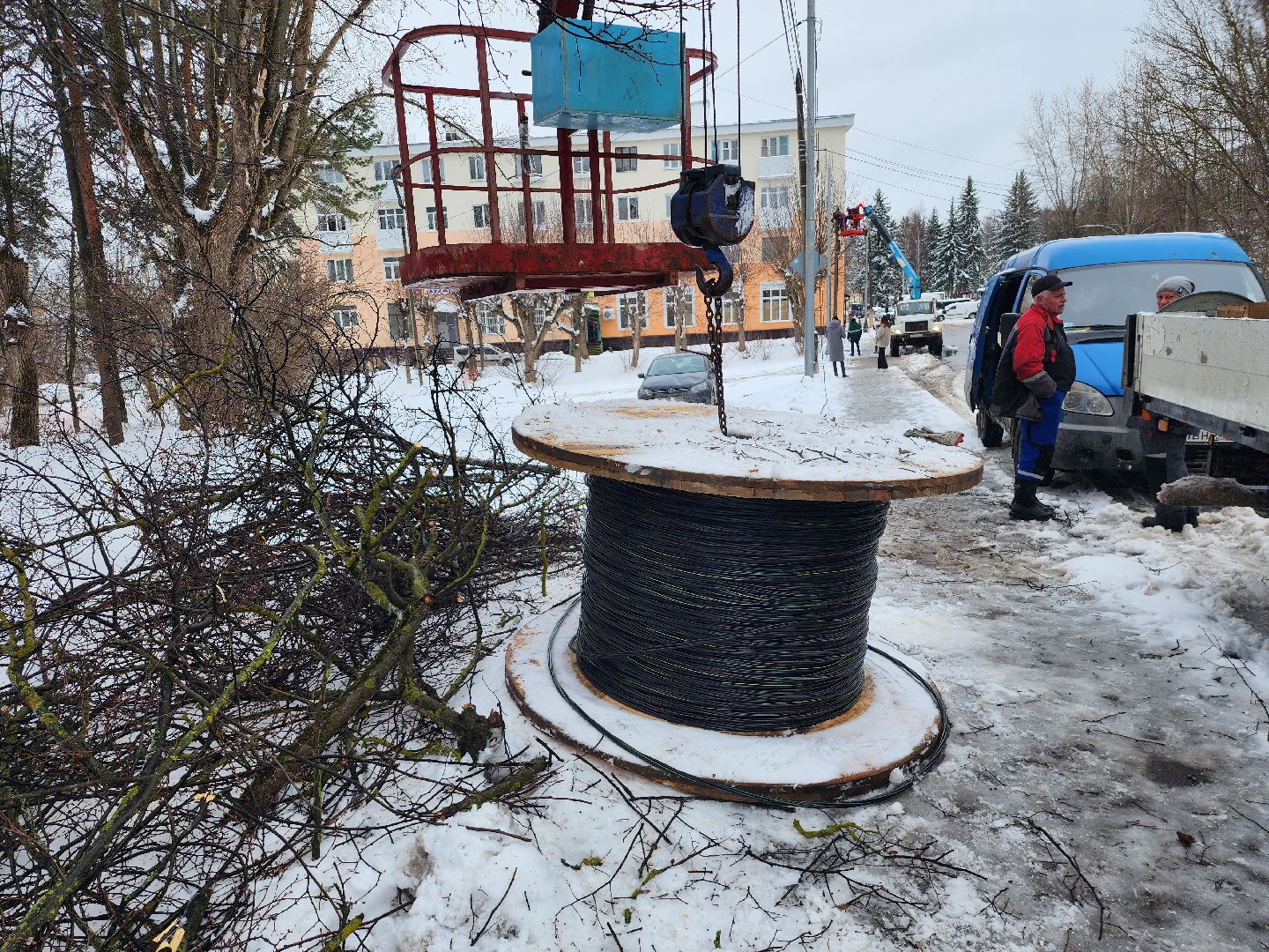 серпухов, улица крюкова, ремонт уличного освещения, жкх,