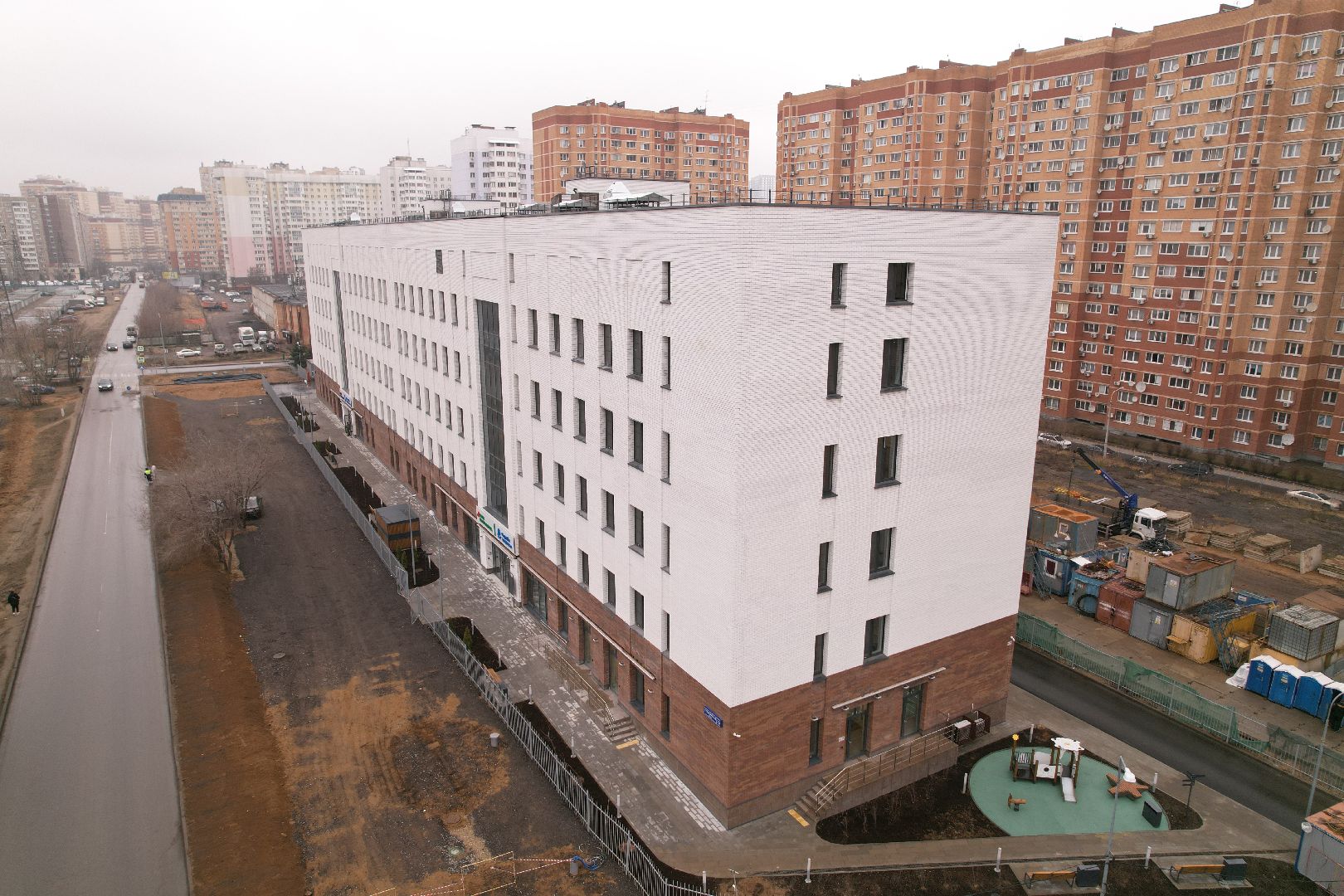 видео с коптера, поликлиника в котельниках, строительство поликлиники,