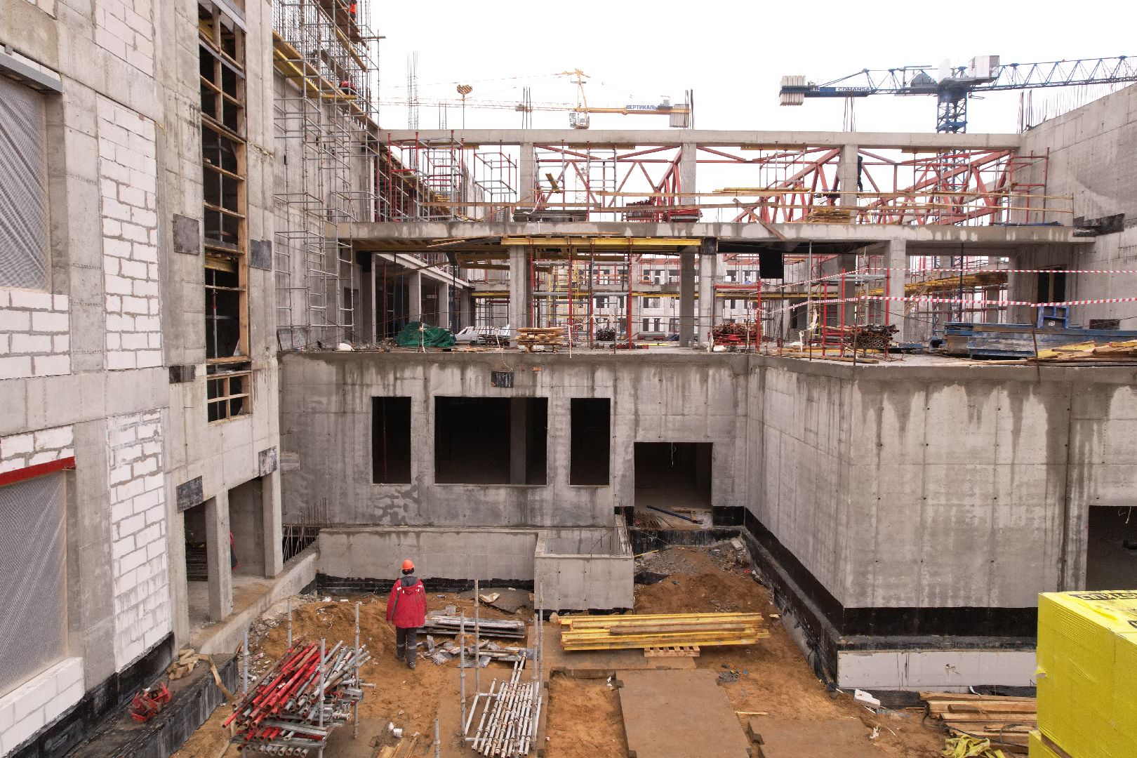 видео с коптера, школа и детский сад в котельниках, строительство в котельниках,