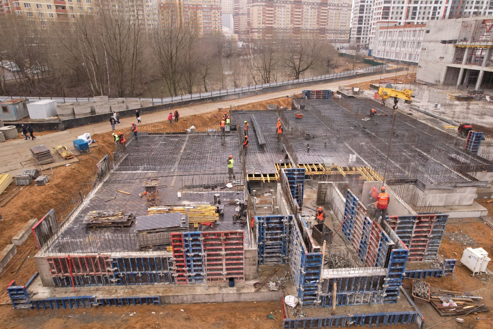 видео с коптера, школа и детский сад в котельниках, строительство в котельниках,