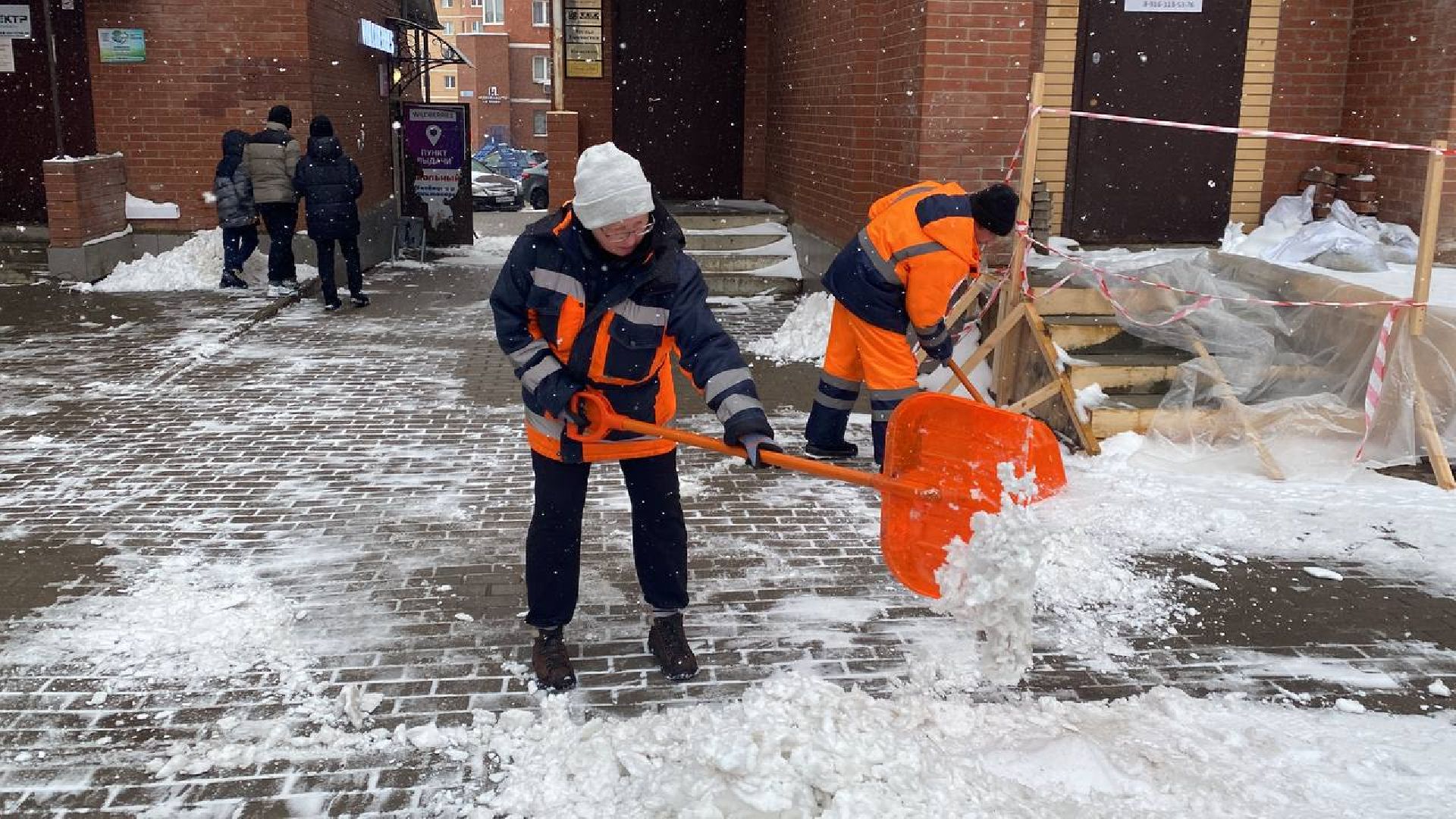 уборка улиц, Истра, благоустровйство,