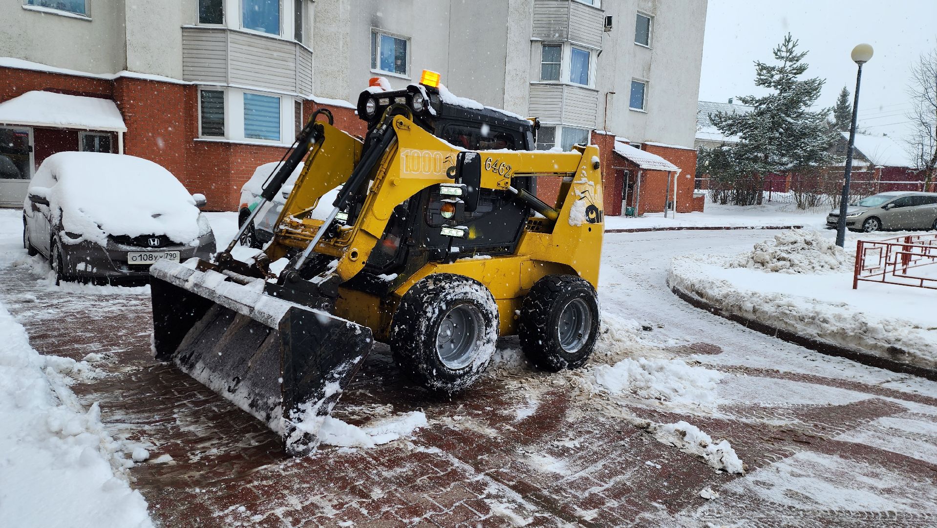 снегопад, истра, уборка дворов, благоустройство,