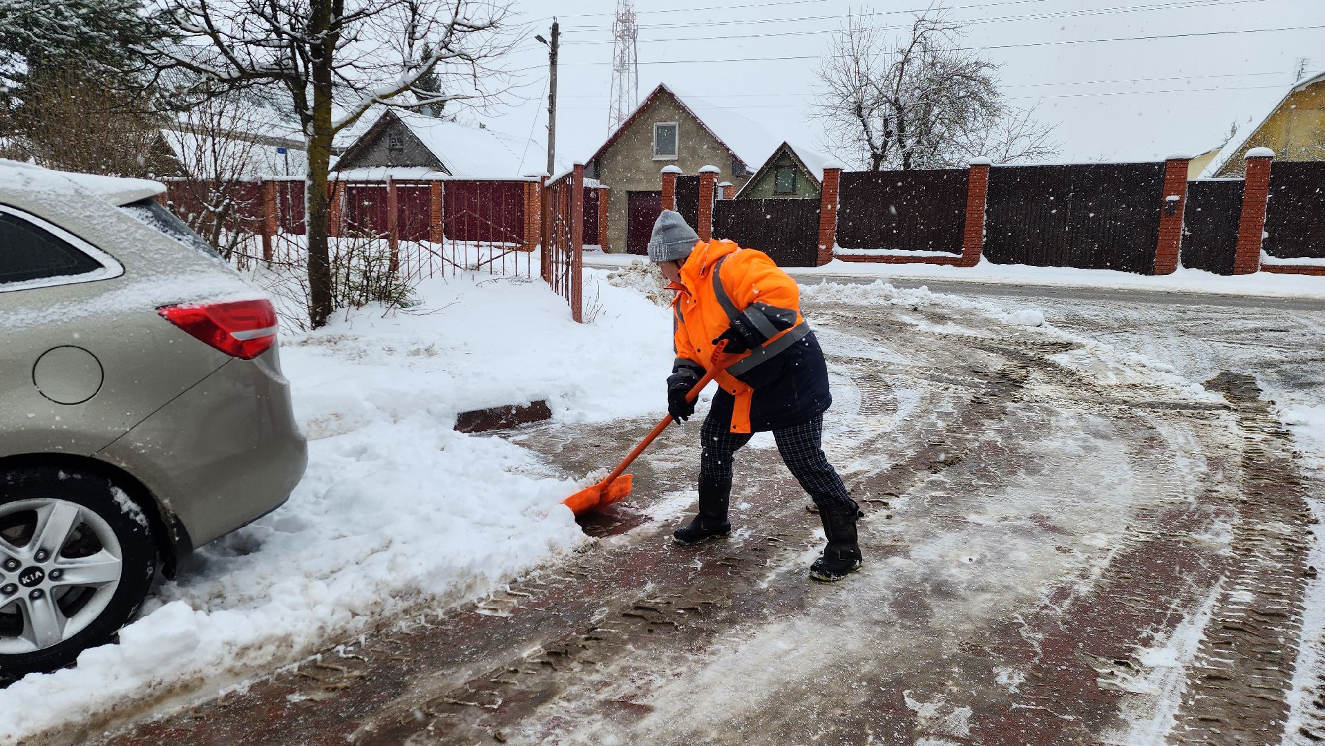 снегопад, истра, уборка дворов, благоустройство,