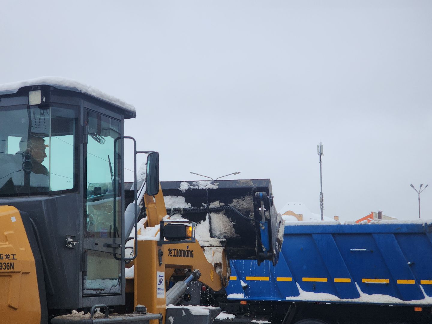 Павловский Посад, уборка, снег,