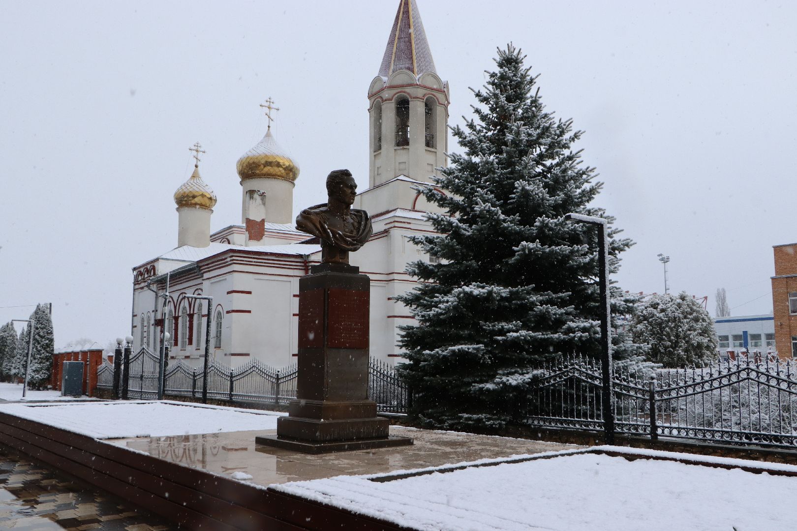 серебряные пруды, апрельский снег,