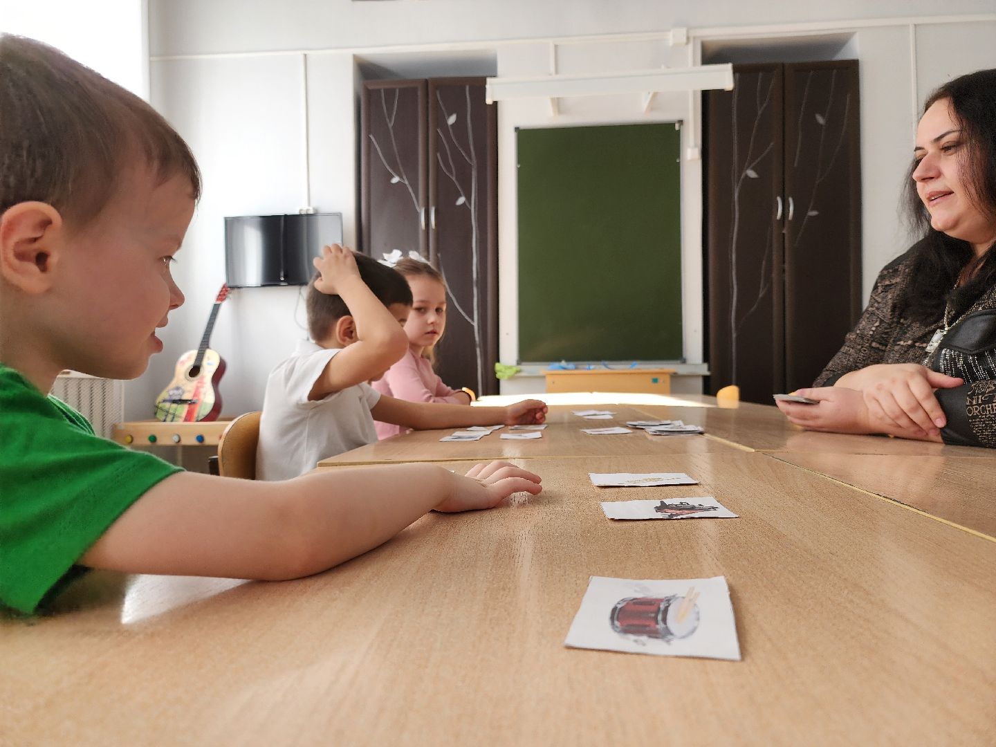 Зарайск, Школа искусств Зарайск, укулеле, укулеле для дошкольников, обучение игре на укулеле,